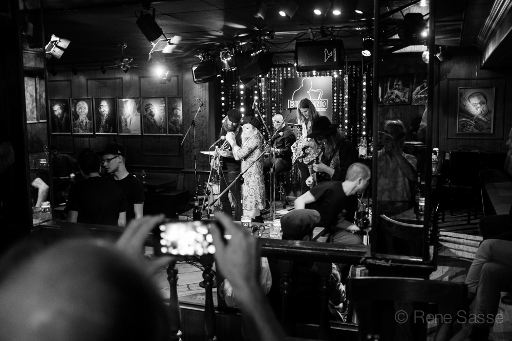 Lisa\u00a0Lystam Family Band